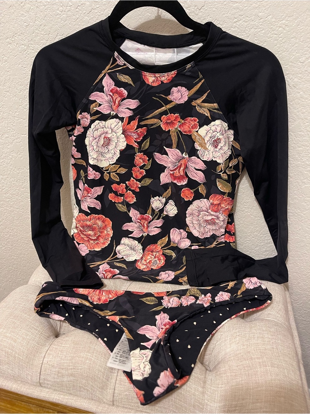 Billabong Floral Rash-guard Matching Set
